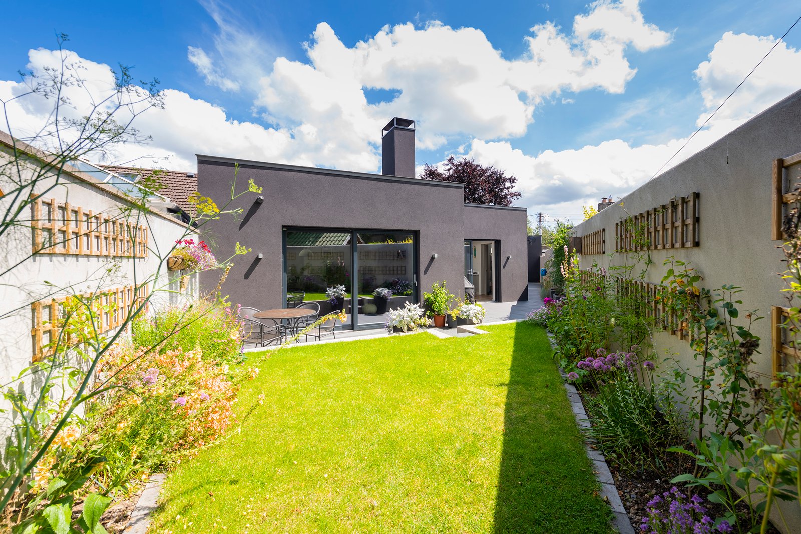 HOUSE AUKE
